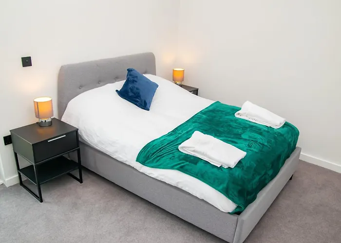 Stunning Central Birmingham 2 Bed Apartment